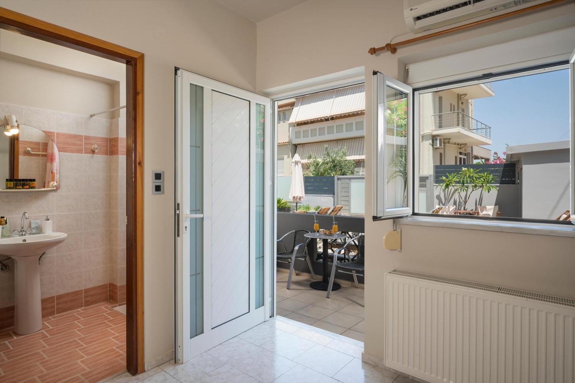 Sun Ray Luxury Apartments Agia Marina Værelse billede
