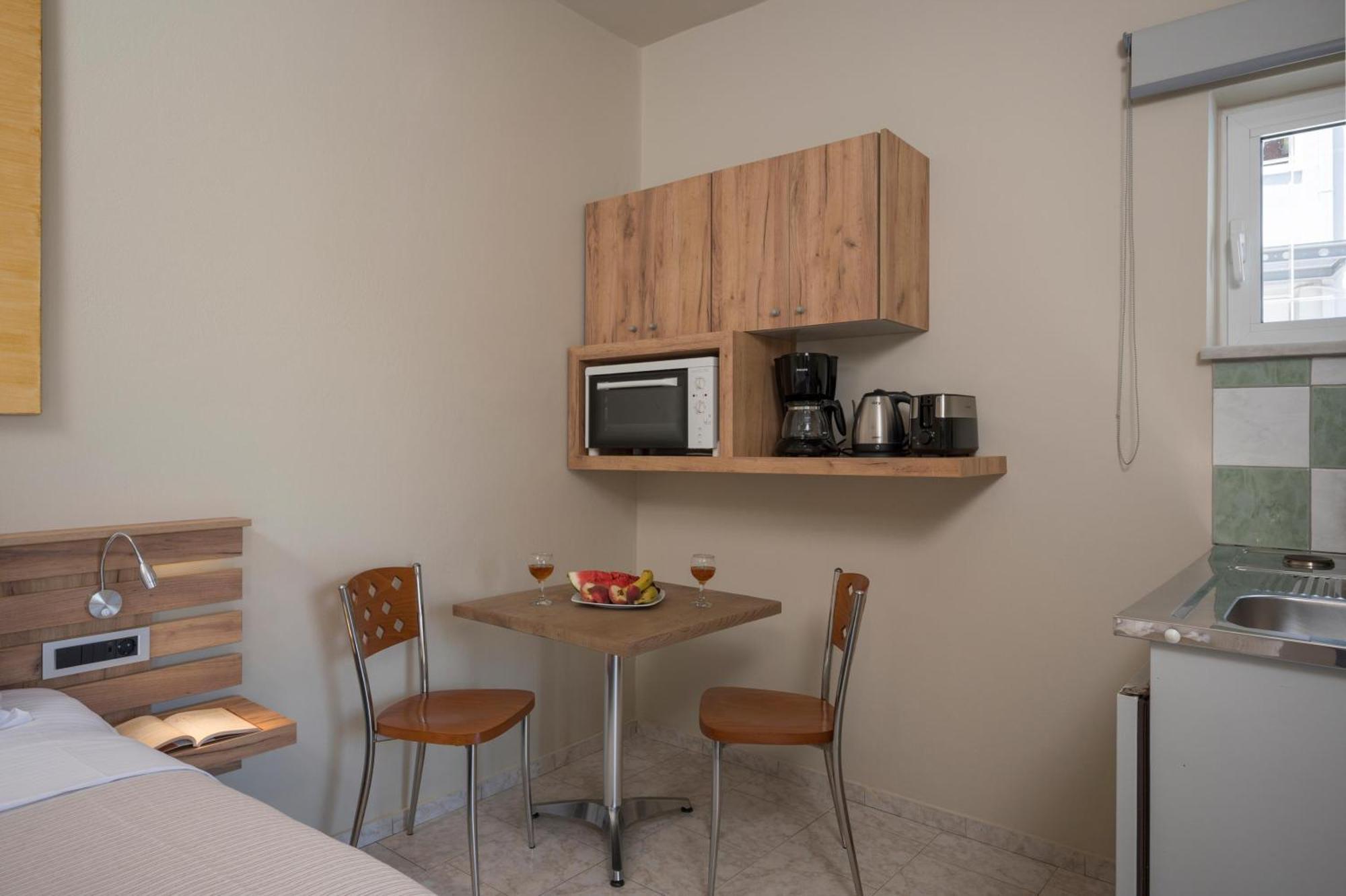 Sun Ray Luxury Apartments Agia Marina Værelse billede