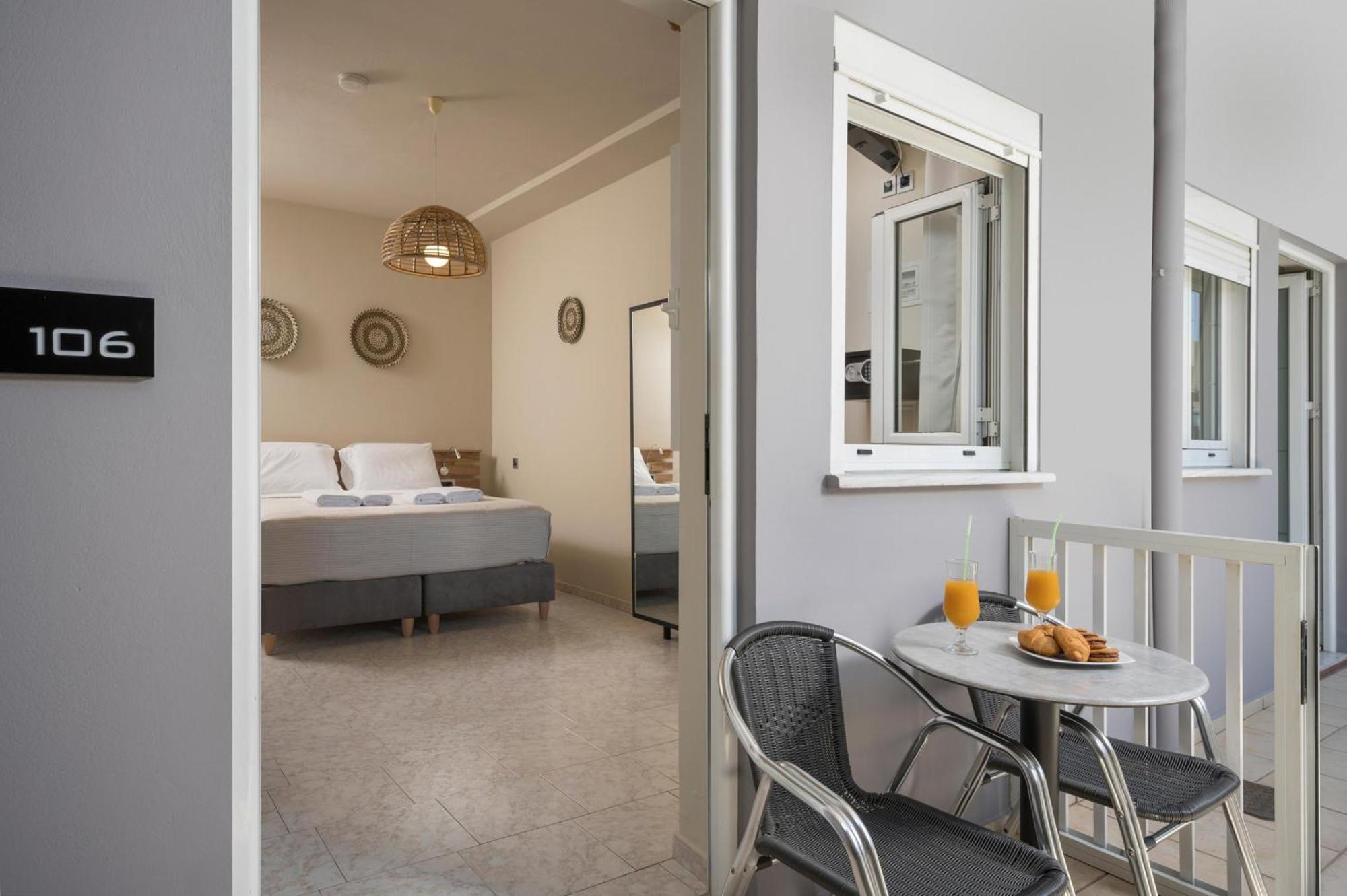 Sun Ray Luxury Apartments Agia Marina Værelse billede
